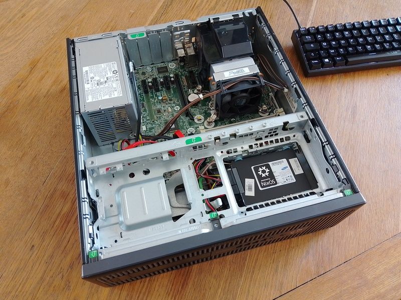 Le serveur, un HP ProDesk 600 G1 SFF